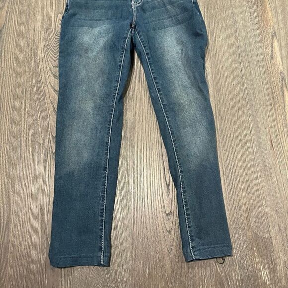 Earl Jean Slim Boot Dark Wash Faded Embroidered Jeans Size 4 Petite - Picture 3 of 11